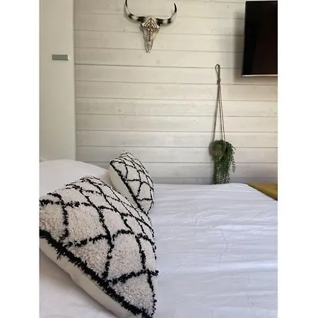 Bed Aan Zee * Зандфорт
